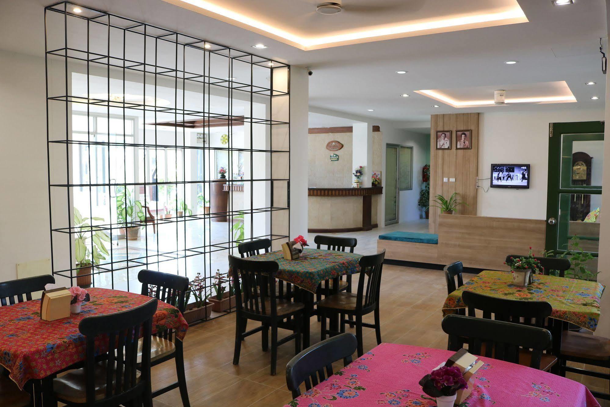 קראבי The Greenery Hotel מראה חיצוני תמונה
